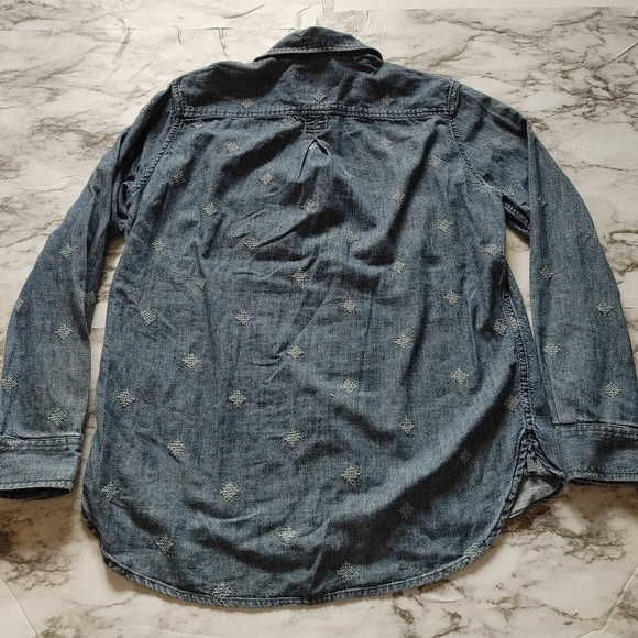 AE denim button down long sleeve collared shirt medium - Picture 4 of 6